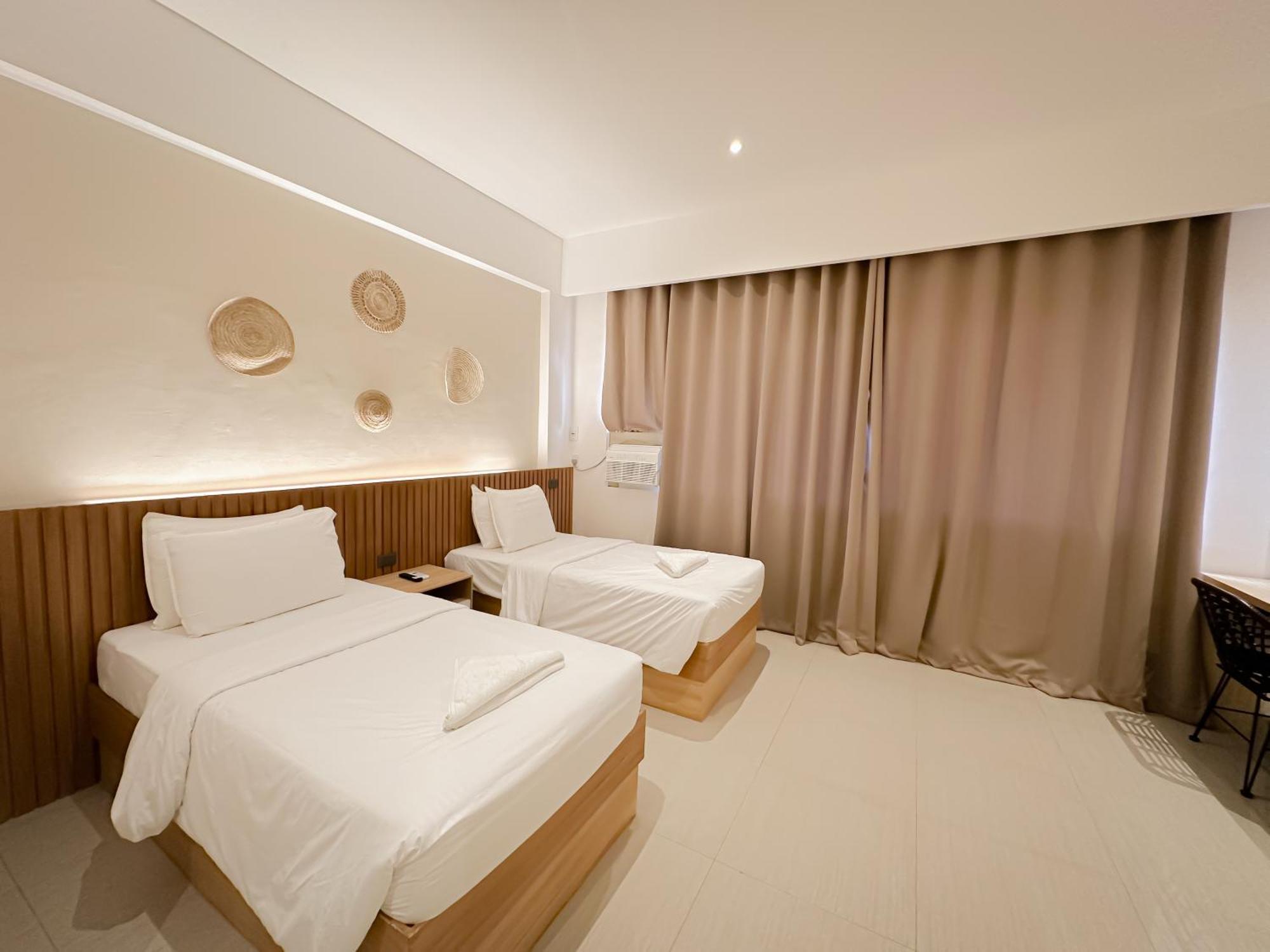 Leux Hotel Alona פנגלאו מראה חיצוני תמונה